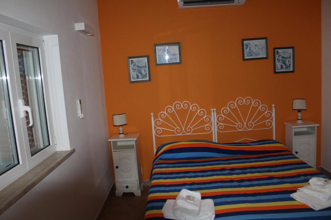 Agenzia Isotur Villa Olimpia Ponza Exterior foto