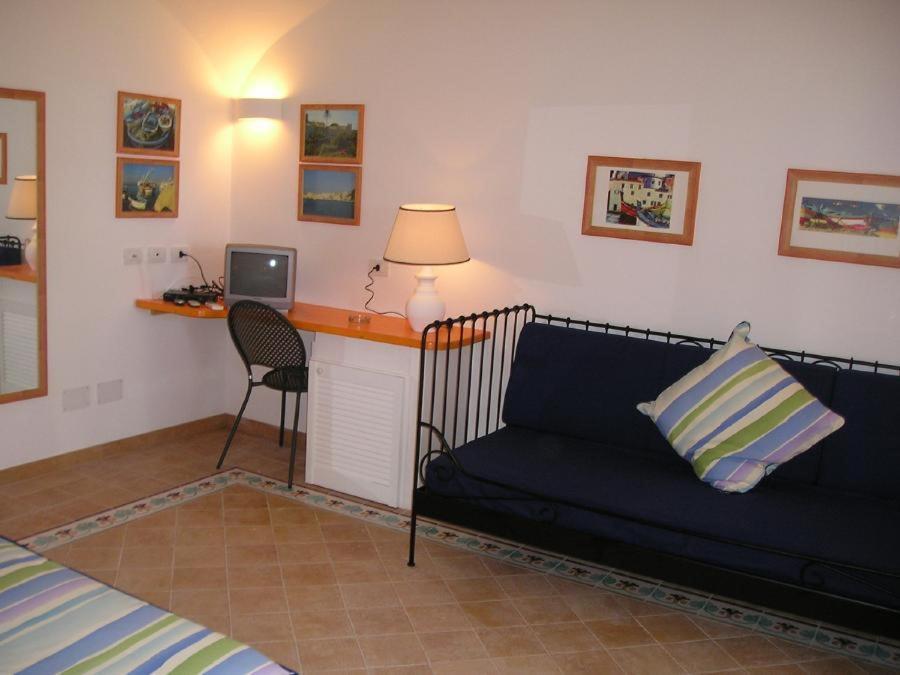 Agenzia Isotur Villa Olimpia Ponza Exterior foto
